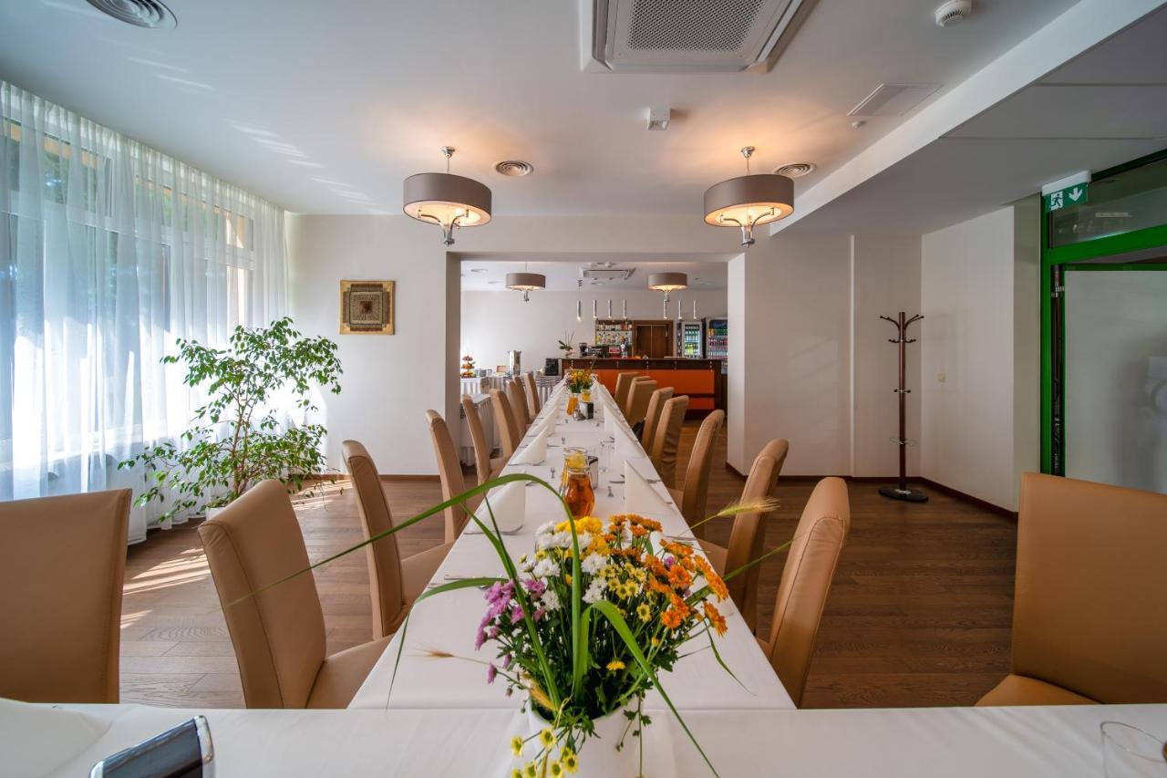 Hotel Gromada Medical Spa Busko-Zdrój Dış mekan fotoğraf