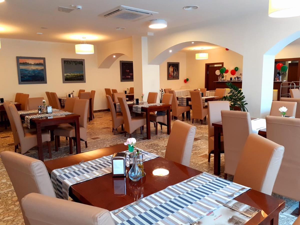 Hotel Gromada Medical Spa Busko-Zdrój Dış mekan fotoğraf