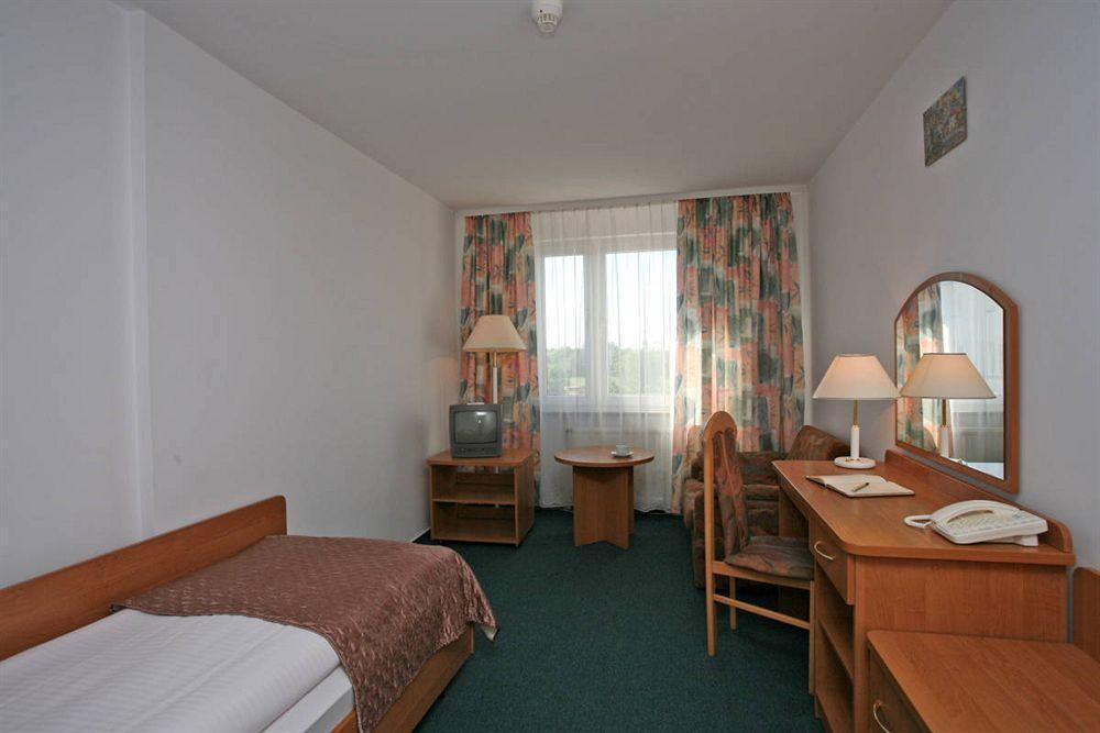 Hotel Gromada Medical Spa Busko-Zdrój Dış mekan fotoğraf