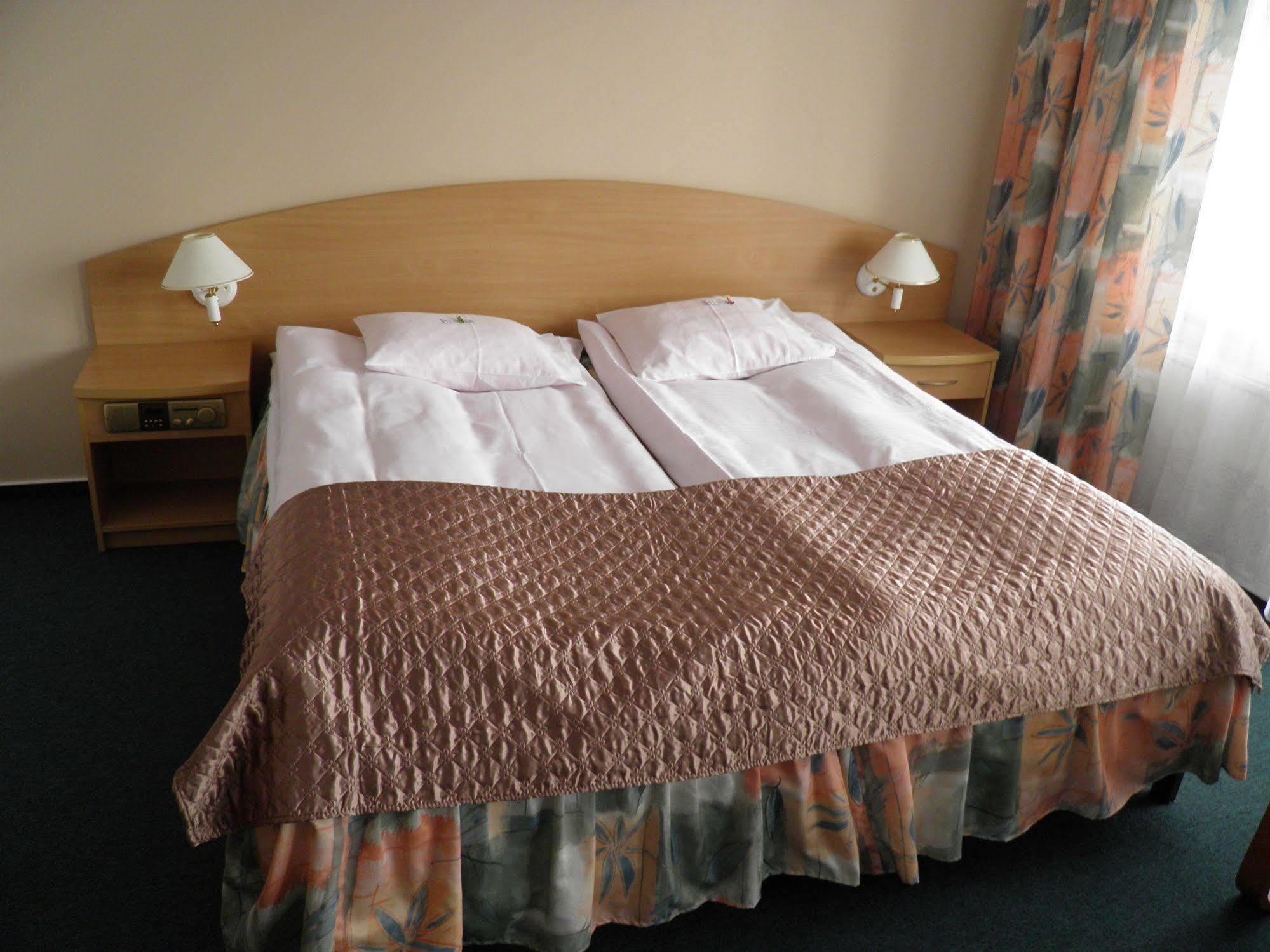 Hotel Gromada Medical Spa Busko-Zdrój Dış mekan fotoğraf