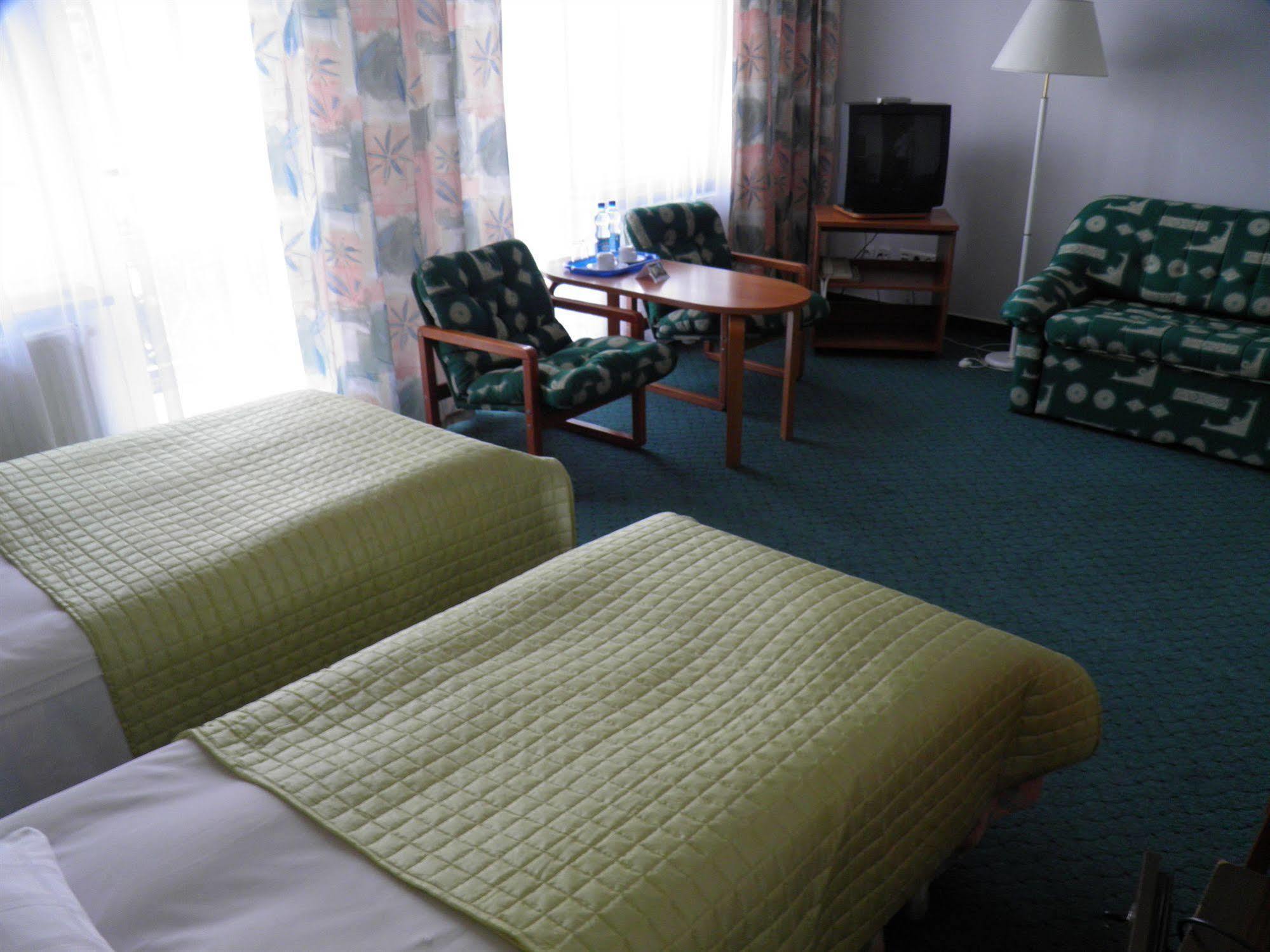 Hotel Gromada Medical Spa Busko-Zdrój Dış mekan fotoğraf